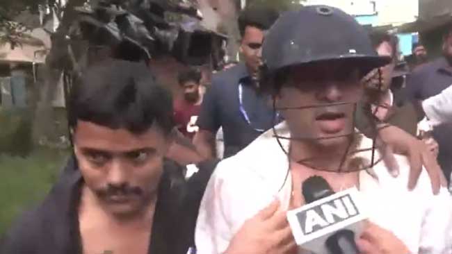 abhishek-banerjee-beaten-up-clothes-torn-by-people.jpg