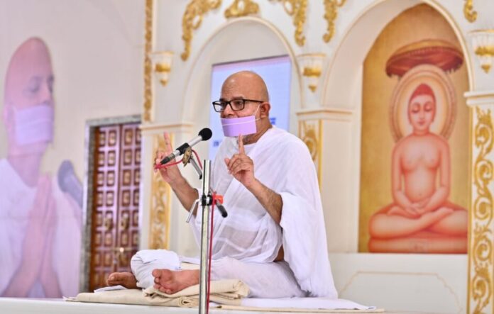 acharyashriji-0906261-942x600.jpg