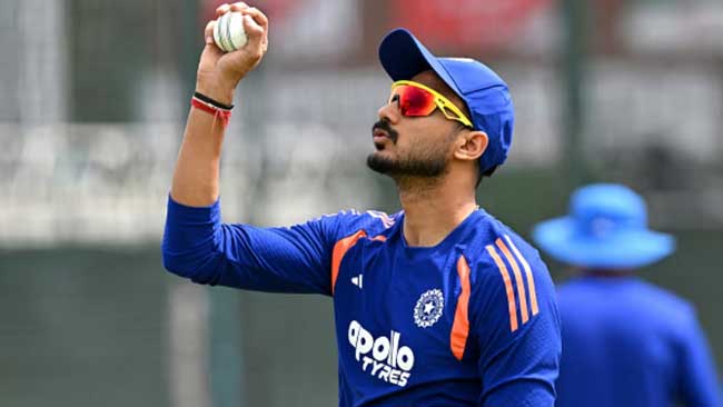 axar-patel-040726.jpg