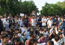 जंतर-मंतर पर आतंकी हमले की साजिश! छात्र आंदोलन था निशाने पर Student protest