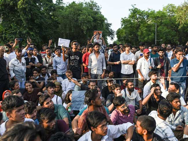 जंतर-मंतर पर आतंकी हमले की साजिश! छात्र आंदोलन था निशाने पर Student protest