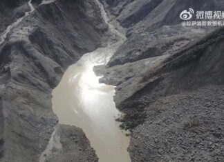 नेपाल में फिर आई आफत, तिब्बत की तरफ टूटा एक और बांध; रेस्क्यू ऑपरेशन रुका Nepal Hit by Another Disaster, Dam Breaks Towards Tibet