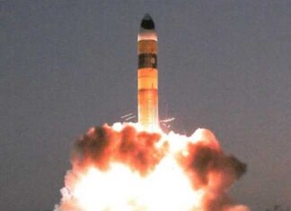 अग्नि-4 का सफल परीक्षण, 4,000 किलोमीटर तक लक्ष्य भेदने में सक्षम Agni