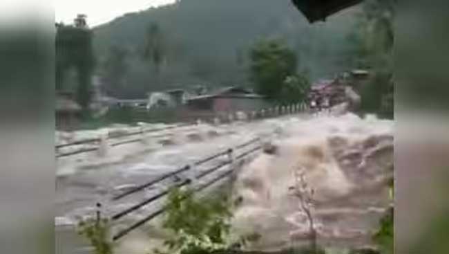 kerala-rain-wreaks Kerala rain wreaks