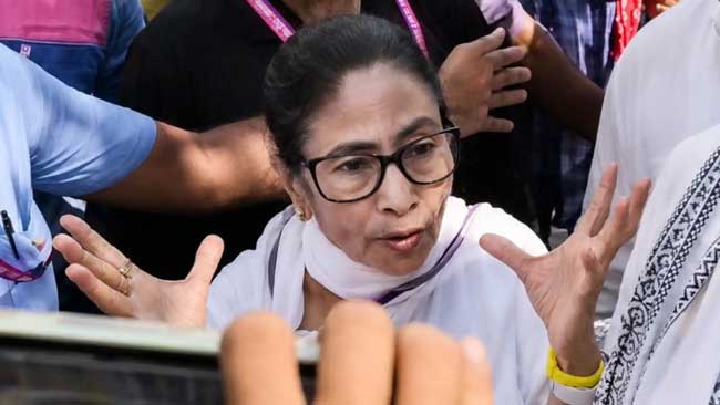 mamata-banerjee-car-was-attacked- Mamata banerjee car was attacked