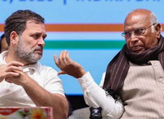 लालकिले के समारोह में नहीं पहुंचे राहुल-खरगे, कांग्रेस की दूरी पर सियासत तेज Rahul gandhi Mallikarjun Kharge