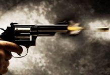 बाइक खड़ी करने को लेकर विवाद, भीड़ के सामने युवक को मार दी गोली Shoot goli