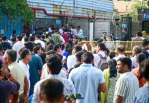 NEET PG 2026: जयपुर में तकनीकी गड़बड़ी, 2445 छात्रों की परीक्षा फिर 5 सितंबर को Student protest in jaipur