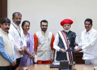 मोदी से सुप्रिया सुले की मुलाकात, एनडीए में जाने की अटकलों से गरमाई सियासत Supriya sule meet pm modi