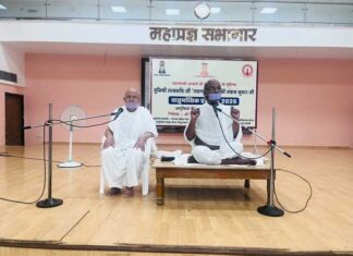 सरलता ले जाती है सद्गति की ओर, माया-कपट दुर्गति की ओर : मुनिश्री Tp jaipur