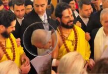 ब्रिक्स के बीच दिखा भारतीय संस्कार, ईरानी राष्ट्रपति ने हिंदू संत के छुए चरण Iranian President touches feet of Hindu saint