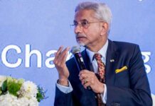भारत पर आरोप लगाने आया था पाक पत्रकार, जयशंकर के जवाब से बदल गया माहौल Jaishankar Hits Back at UN