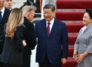 अमेरिका-चीन तनाव के बीच ट्रंप ने किया शी जिनपिंग का गर्मजोशी से स्वागत Trump Gives Xi Jinping Grand Airport Welcome