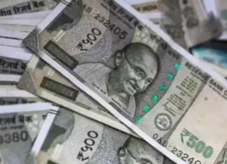 हापुड़ में 1.43 करोड़ रुपये के पुराने नोट बरामद, नेटवर्क की तलाश में जुटी पुलिस Money fake