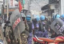 शाही मस्जिद की कार्रवाई के विरोध में उज्जैन में हंगामा, पुलिस ने संभाला मोर्चा Police MP