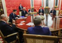 शांति की तलाश में मॉस्को पहुंचे ट्रंप के दूत, पुतिन से हुई अहम वार्ता Putin meeting usa deligates