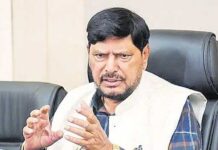 जातिवाद खत्म हो तो आरक्षण छोड़ देंगे: रामदास आठवले Ramdas athawale
