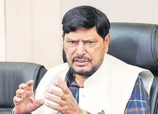 जातिवाद खत्म हो तो आरक्षण छोड़ देंगे: रामदास आठवले Ramdas athawale