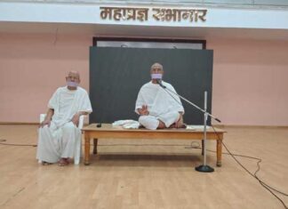 ज्ञान के साथ चरित्र जरूरी, तभी सार्थक होती है सफलता : मुनिश्री तत्त्व रुचि जी Tp jaipur