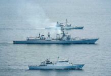 भारतीय युद्धपोत से पाकिस्तानी नौसैनिक जहाज की टक्कर, पाक राजनयिक तलब Warship