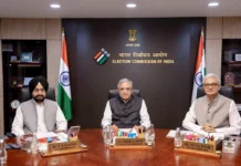 2 चुनाव आयुक्तों ने गड़बड़ी पर कैबिनेट सचिव को लिखी थी चिट्ठी, खत का क्या हुआ? Election Commissioners 1792583102904 30LF 1792583103115 7NHS 00485159 1d19 4e8e 933c e220cf42e213 7tHc