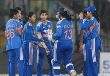 टीम इंडिया का सीरीज में क्लीन स्वीप, तीसरे टी-20 में जिम्बाब्वे को करारी शिकस्त India won by 3 zero