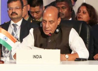 आसियान बैठक में राजनाथ सिंह ने रक्षा संबंध मजबूत करने और क्षेत्रीय सुरक्षा पर दिया जोर Rajnath Singh at ASEAN Meet