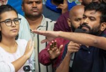 ‘50-100 रुपये देकर बाहर करो’, प्रेस क्लब में हंगामे के बीच अभिजीत दीपके की टिप्पणी Abhijeet neha