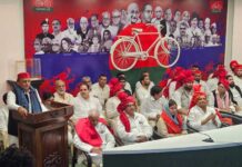 2027 के चुनाव से पहले सपा का संगठन विस्तार, कई दलों के नेताओं ने ली सदस्यता Akhilesh yadav camp expands ahead of up elections