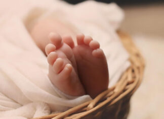 अस्पताल में नवजात की सुरक्षा पर सवाल, अगवा बच्ची दिल्ली से बरामद Baby