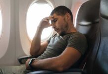 लंबी फ्लाइट में थकान को कहें अलविदा! सफर को आरामदायक बनाने के 10 तरीके Flight travel