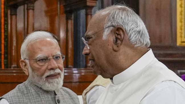 pm-modi-kharge Pm modi kharge