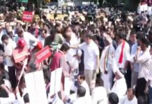चुनाव आयोग के खिलाफ विपक्ष का प्रदर्शन, राहुल गांधी बोले- ‘ज्ञानेश, अब इस्तीफा देने का समय’ Rahul gandhi