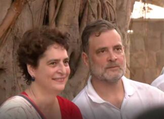 चुनाव आयोग के बाहर विपक्ष का हंगामा, राहुल-प्रियंका समेत INDIA ब्लॉक का धरना Rahul priyanka